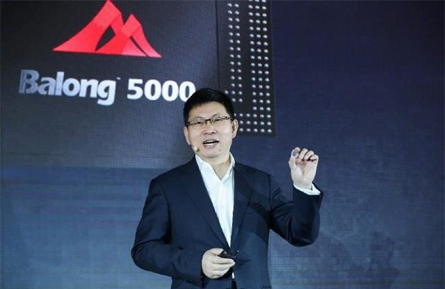 华为有5G,小米有折叠屏,vivo有无开孔,OPPO呢