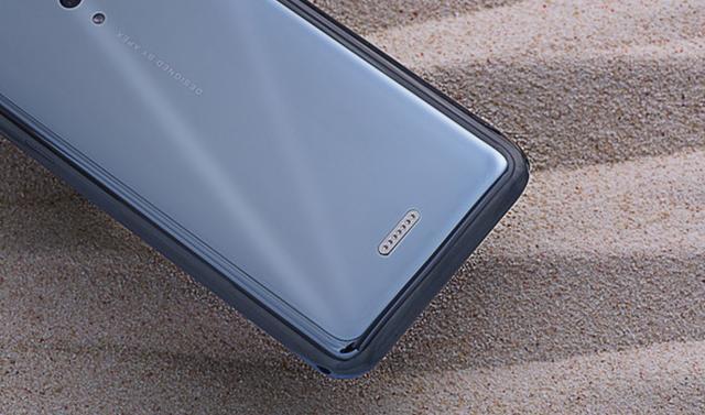 Vivo APEX正式发布,无前置摄像头,还有全屏指纹解锁