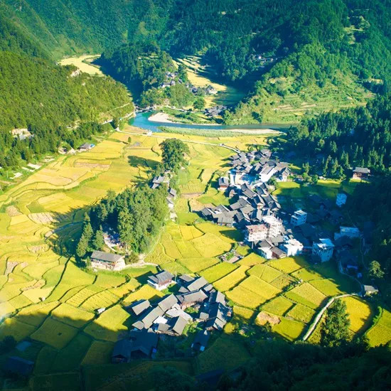 从空中观赏苗族原生态古村落,探寻台江最有魅力的苗寨桃源