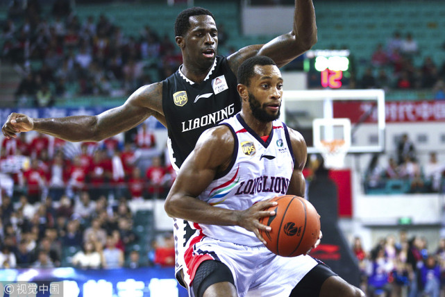 广州季后赛前景悬念丛生 球队主帅:尽管输球仍