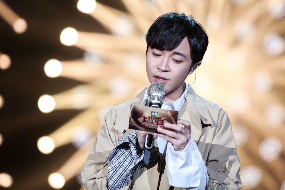 吴青峰:以温暖写歌,清风少年,在《歌手》里大放