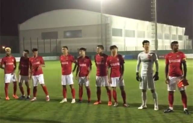 热身宣?朴志水为恒大首发出战 阿兰金发抢眼