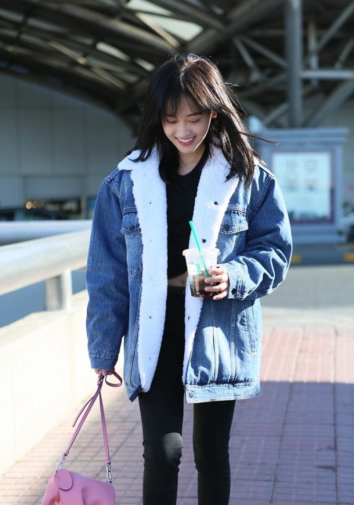 被郑湫泓美到了,《绝世千金》里可爱又俏皮,私