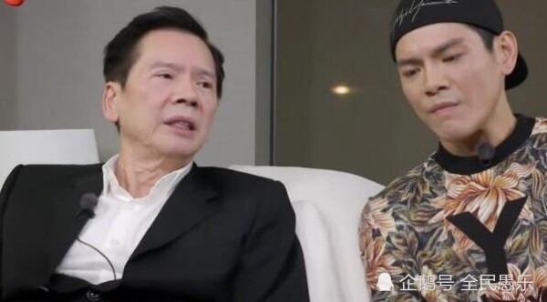 向佐节目中罕见提及向佑，聊到家庭时透露向华强对向佑的态度