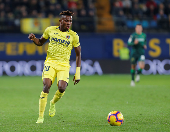 他19岁就在西甲踢出一片天:同样是全村人希望