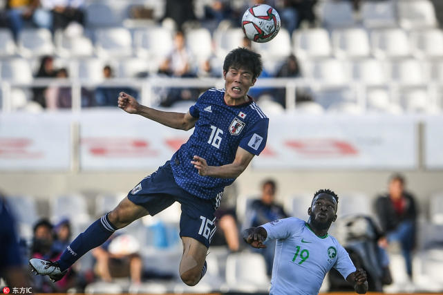 日本小将谈取胜秘诀:提前一步卡位 先进球击溃