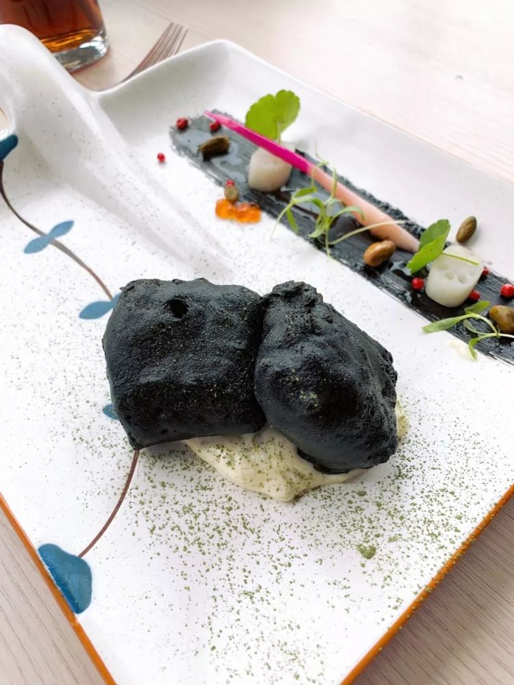 前四季主厨在外滩江畔做半自助晚餐,把和牛鳕