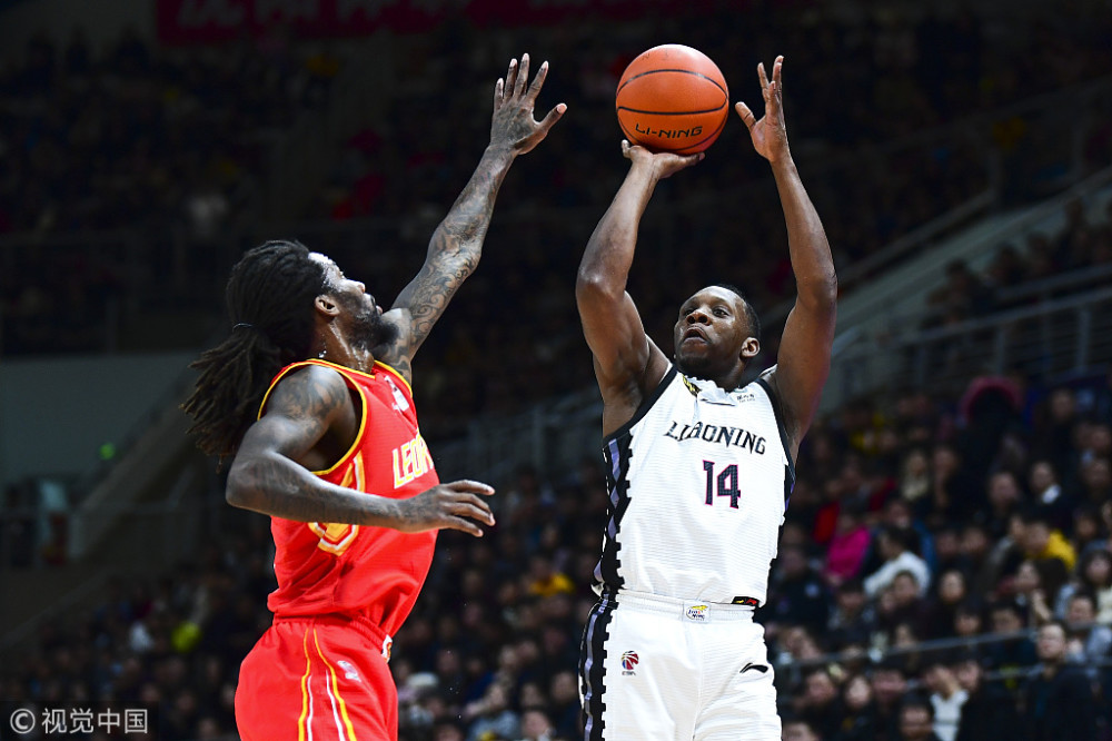 CBA-辽宁负深圳25连胜终结 哈德森超越朱芳雨