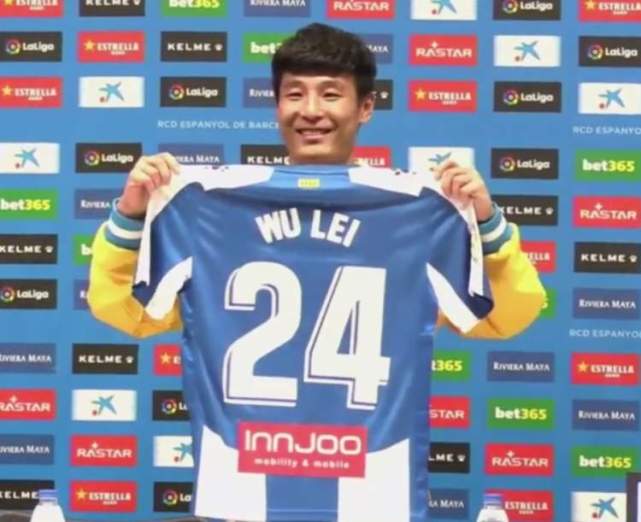 秀球技不输巴萨球星 记录武磊亮相西班牙人的