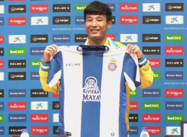 秀球技不输巴萨球星 记录武磊亮相西班牙人的