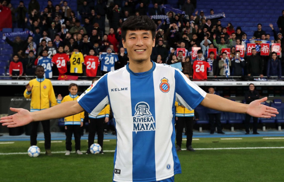 武磊效应让西班牙人粉丝暴涨5倍 24号球衣部分