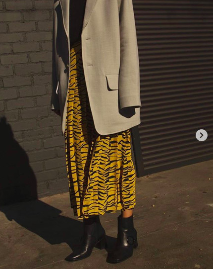 西班牙王后穿豹纹的原因被发现了,居然与一月