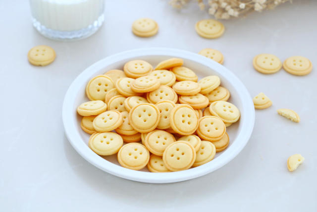 640