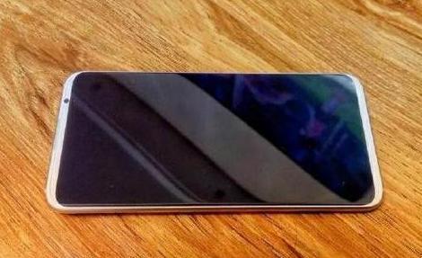 黄章官宣:魅族16s会有无线快充、有孔、电池更