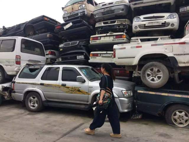 640