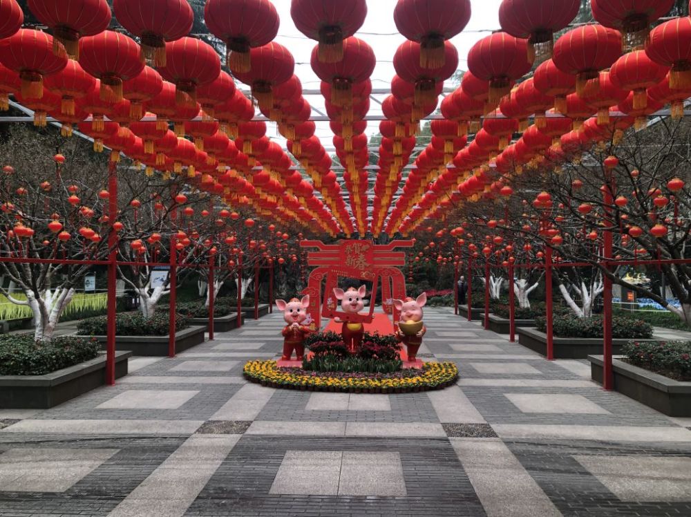 营造春节氛围 让"年味"浓起来