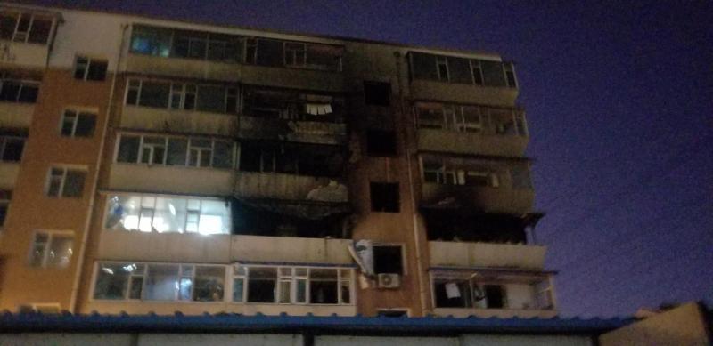 长春一小区火灾致8死3伤 小区居民:三楼有一家