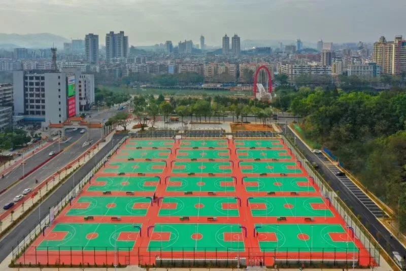白水带体育公园.付师华 摄