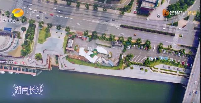 在没有Ins的中国,情感节目恋爱群居房为何偏爱