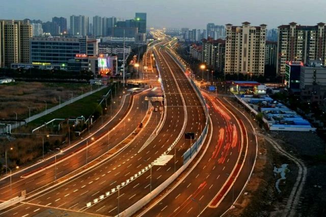 义乌年经济总量有多少_义乌总部经济园(3)