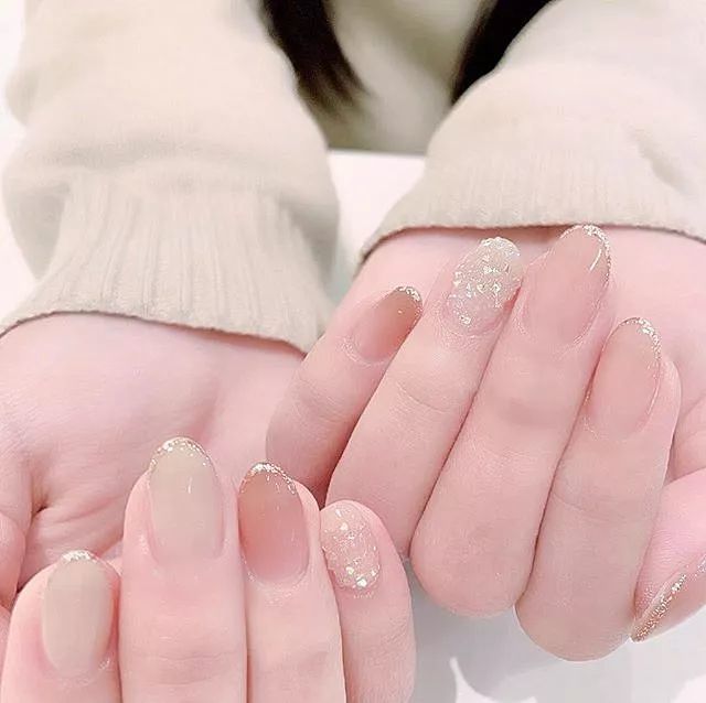今年最精致的网红美甲细边法式超适合新娘
