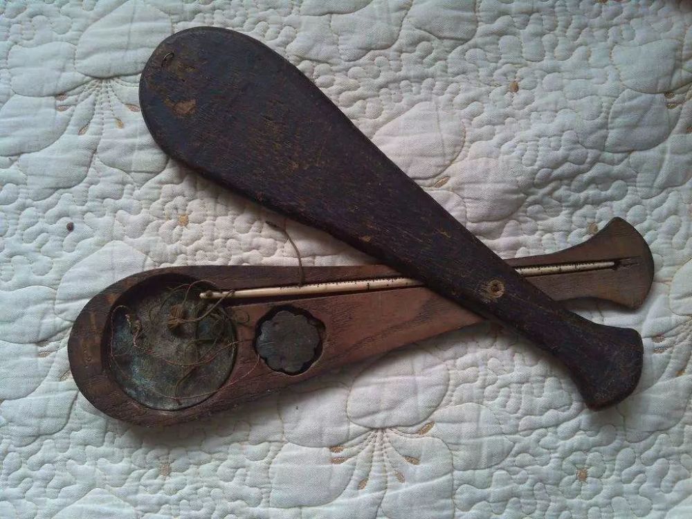 农村老杆秤值钱了,车成珠子值万元?