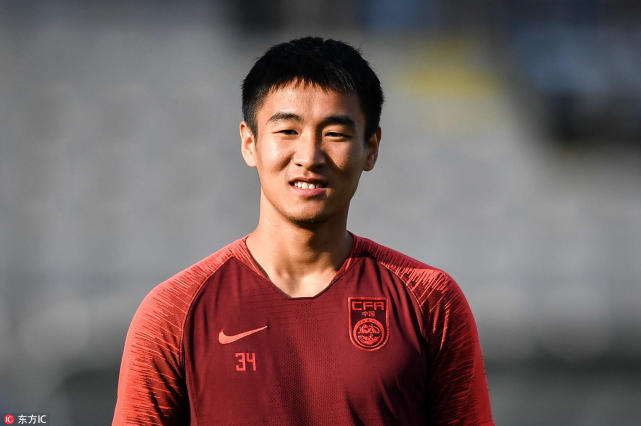 韦世豪赴恒大背后:转会在亚洲杯前敲定 想踢上
