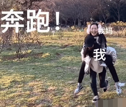 章子怡录节目汪峰独自带娃现身美国机场,醒醒