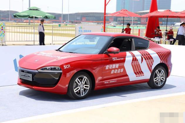 无框车门+奔驰设计，6.9S破百，11万起，拉风不贵的小众车