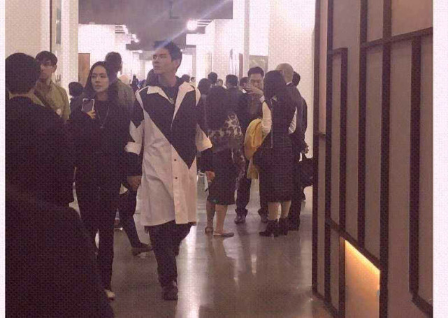 向佐公开叫郭碧婷老婆 向太称买地给郭碧婷养