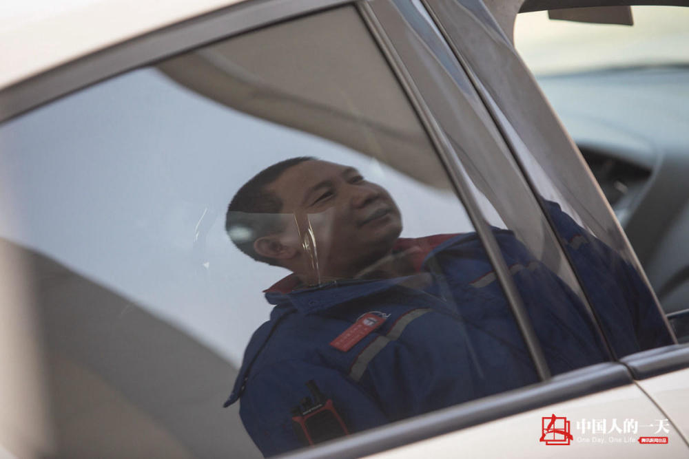 我的春节不放假:三代人生活在加油站 14年只回