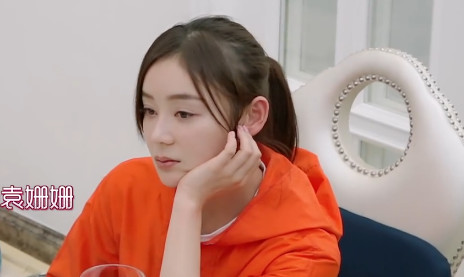 张戈准备好了请帖却没有结婚,老同学陪他渡过