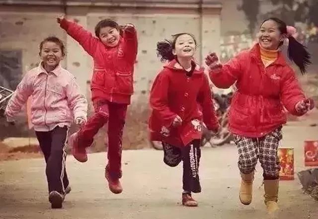 寻找小时候的年味!80年代农村是如何过年的?