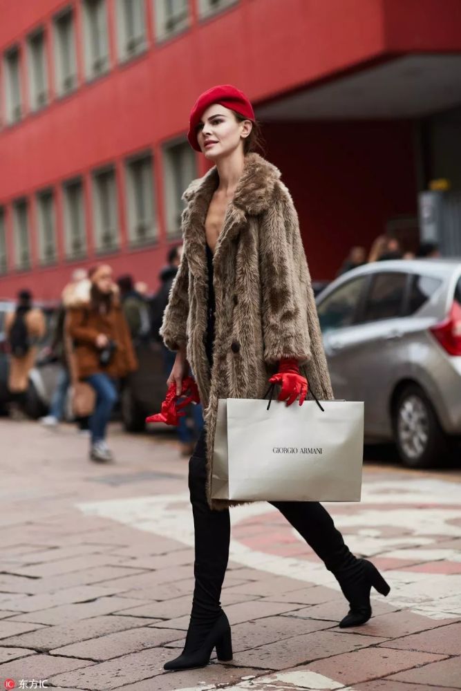 不想太浮夸,试试欧阳娜娜这些可爱小物吧