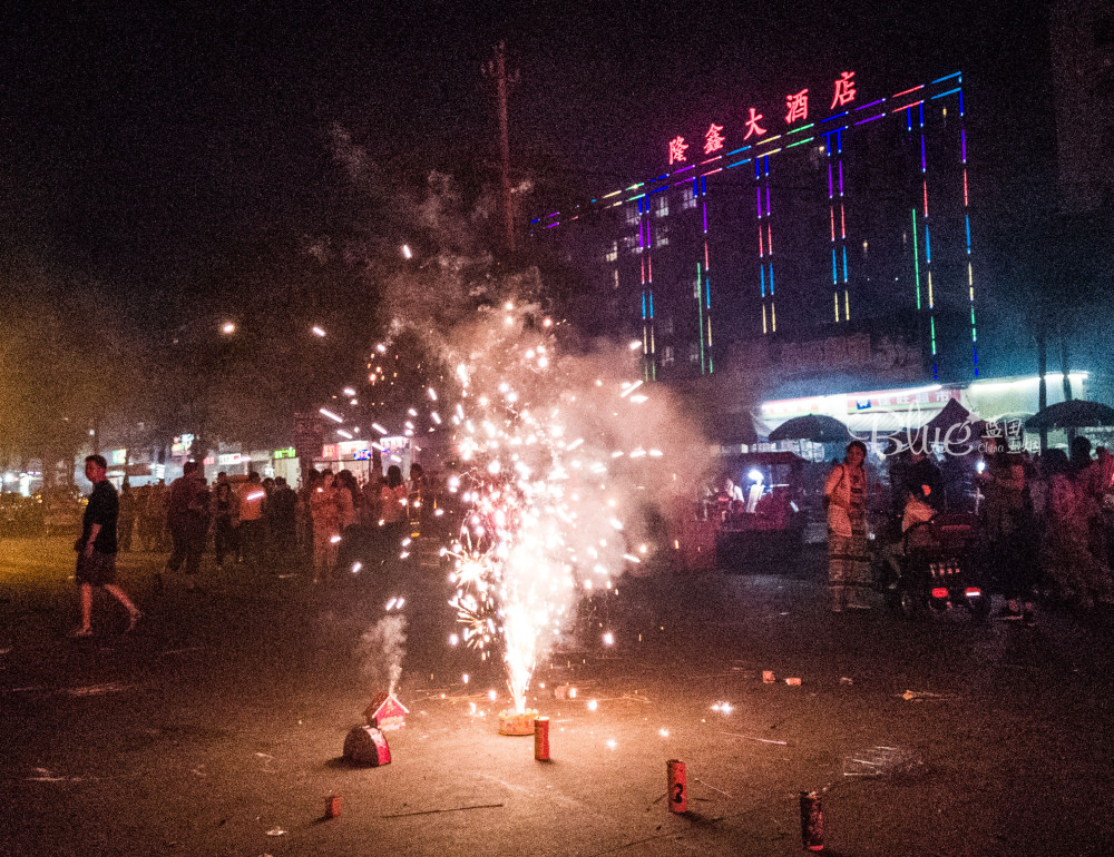 春节放烟花热闹又开心,但应注意些什么才能避