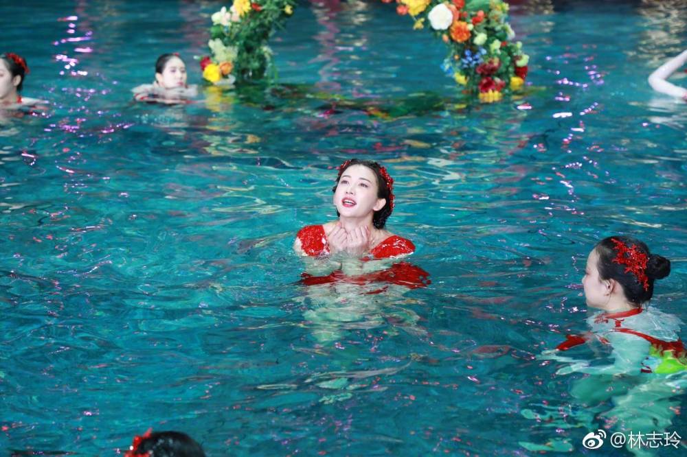 经纪人霸气回应林志玲替身风波,替身被骂惨,又