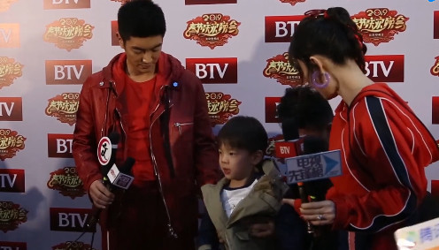 霍思燕一家三口合体上春晚,嗯哼很聪明,杜江的