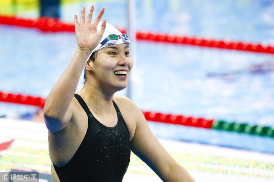 傅园慧大口吃肉接地气却引争议 宁泽涛曾因贪