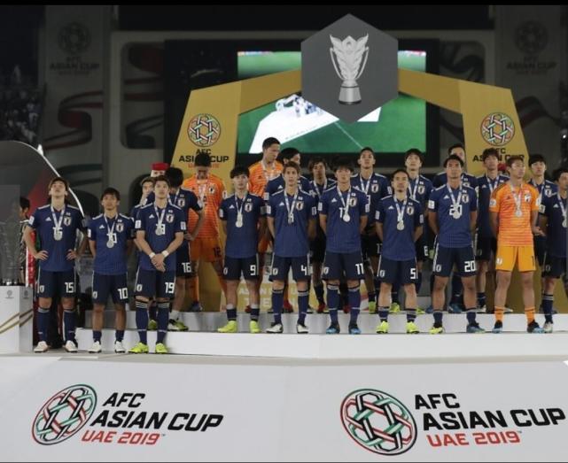 日本男足国际排名升至第27位  网友：世界杯进八强需进20位