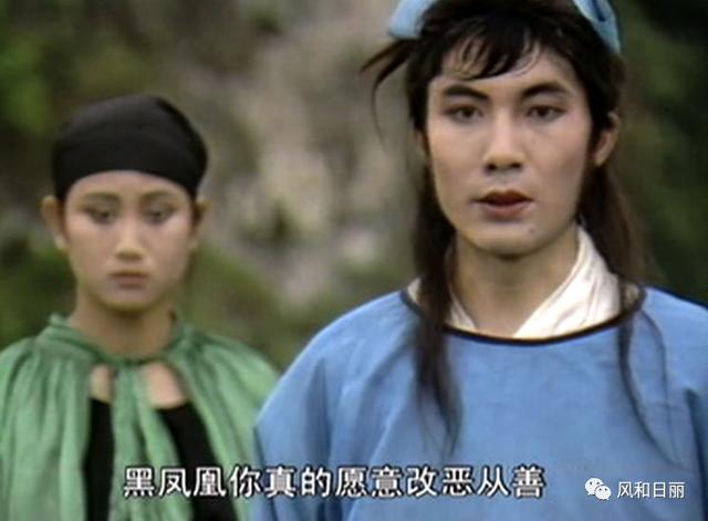随便切入一集看剧中的武打动作,除了李小刚金顶神功的「手掌喷火」外