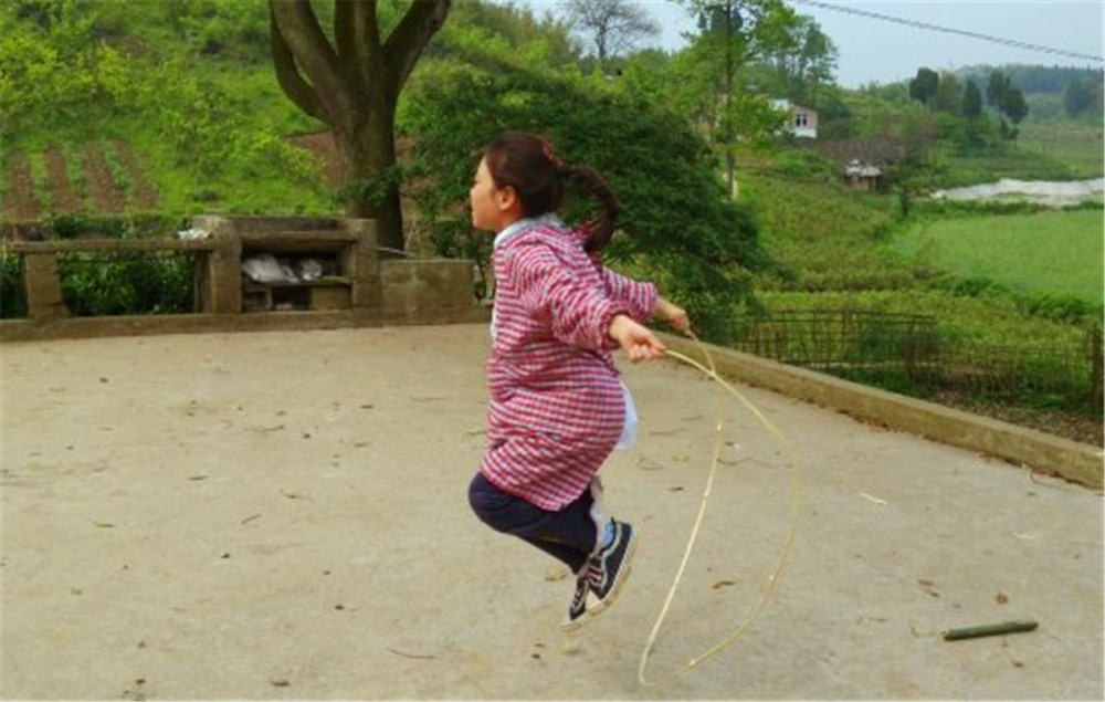 俗语:借三不借二,救急不救穷,啥意思?别怪古人