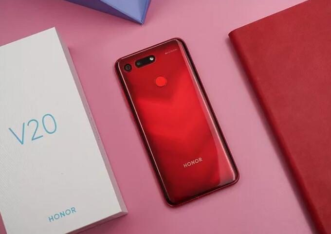 为争论荣耀V20和小米9谁更强,小米和荣耀又掐