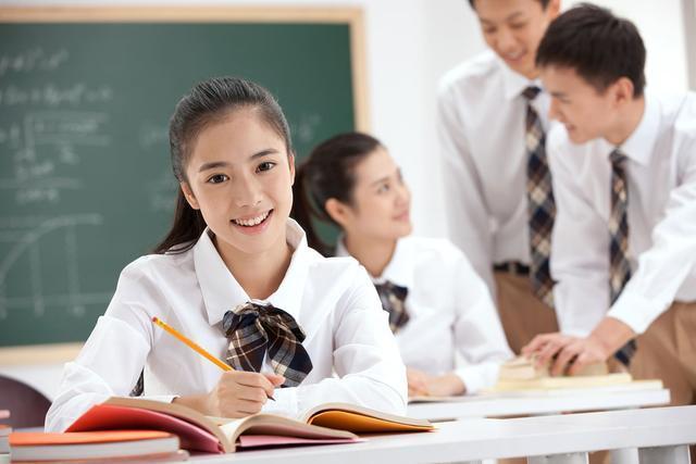 大学生求职简历怎么写?985毕业学姐有话说