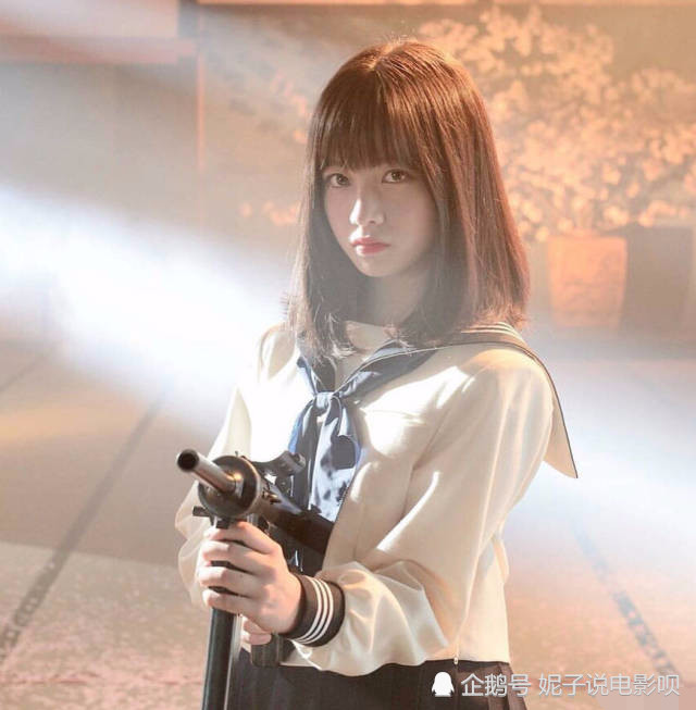 当桥本环奈走不良jk风,机械少女太有感觉,网友:请立刻逮捕我