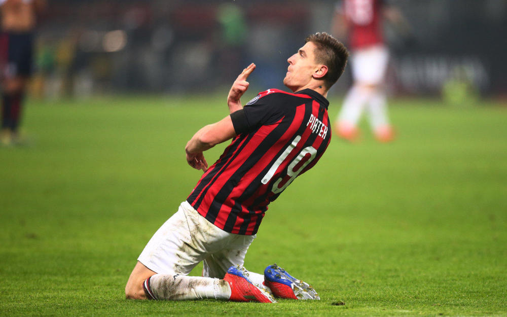 皮亚特克4战4球打脸懂球帝们 伊瓜因在蓝军屡遭屠戮 谁赚了?