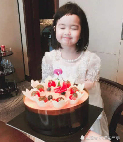 有一种丑萌叫包贝尔网友,百万最爱表情表情吃福建人女儿包图片
