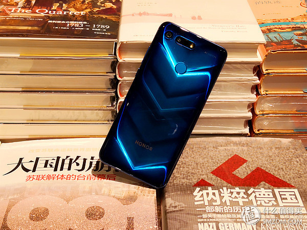 荣耀V20 8GB+256G 顶配联名版使用体验