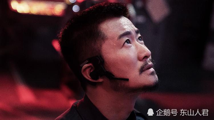 吴京又拍新片,搭档成龙张译章子怡,这是要奔百