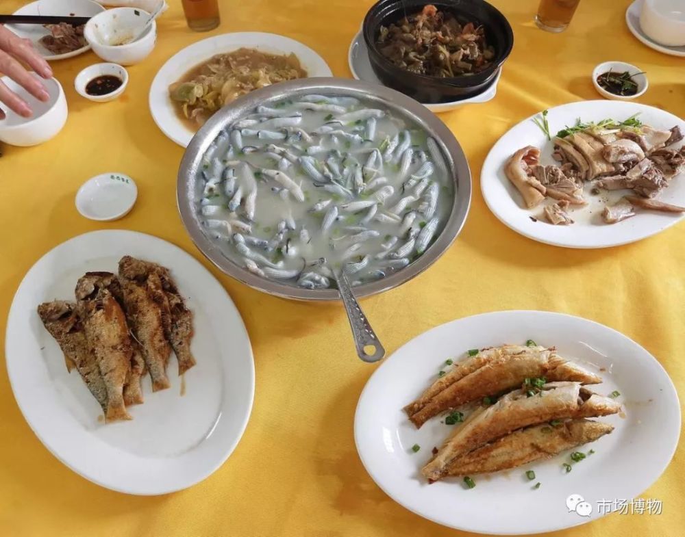 廉江市高桥镇,北部湾美食,泥虫粥,咸水鸭,沙钻鱼,黄瓜水