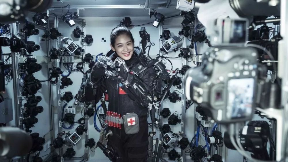 上映前被质疑会拖垮电影,《流浪地球》中新人